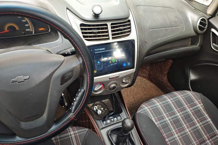 Used Chevrolet Sail 2013 Sedan 1.4L Manual - Youyi Happiness Edition Audio And AC Panel