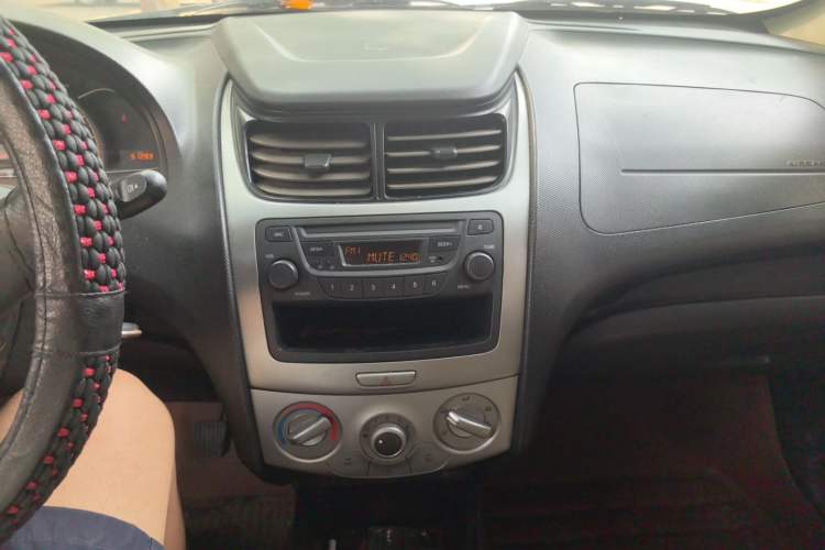 Used Chevrolet Sail 2013 Sedan 1.2L Manual Fashionable Happiness Edition Audio And AC Panel