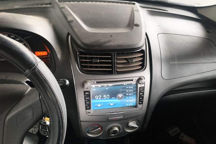 Used Chevrolet Sail 2013 Sedan 1.2L Manual Fashionable Happiness Edition Audio And AC Panel