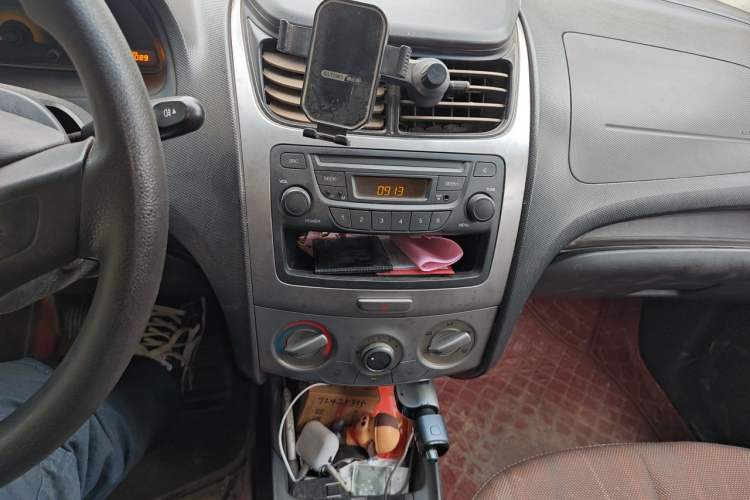 Used Chevrolet Sail 2013 Sedan 1.2L Manual Fashionable Happiness Edition Audio And AC Panel