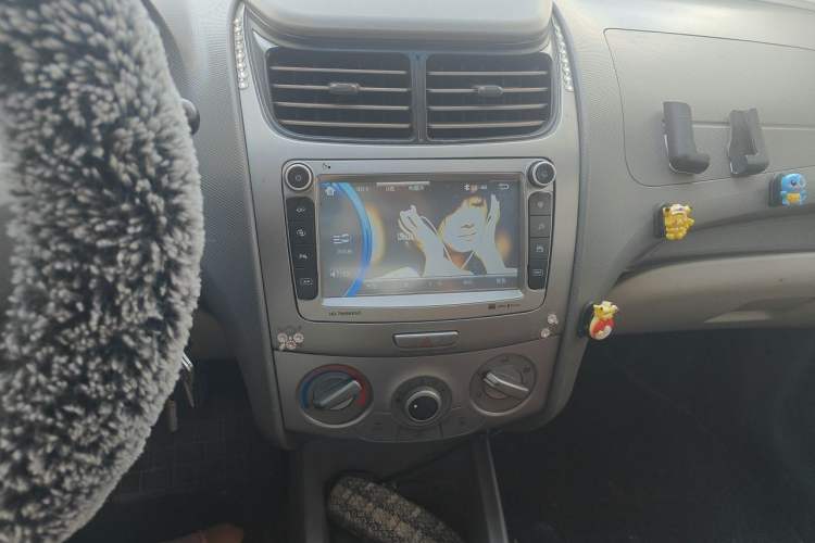 Used Chevrolet Sail 2013 Sedan 1.2L Manual Fashionable Happiness Edition Audio And AC Panel