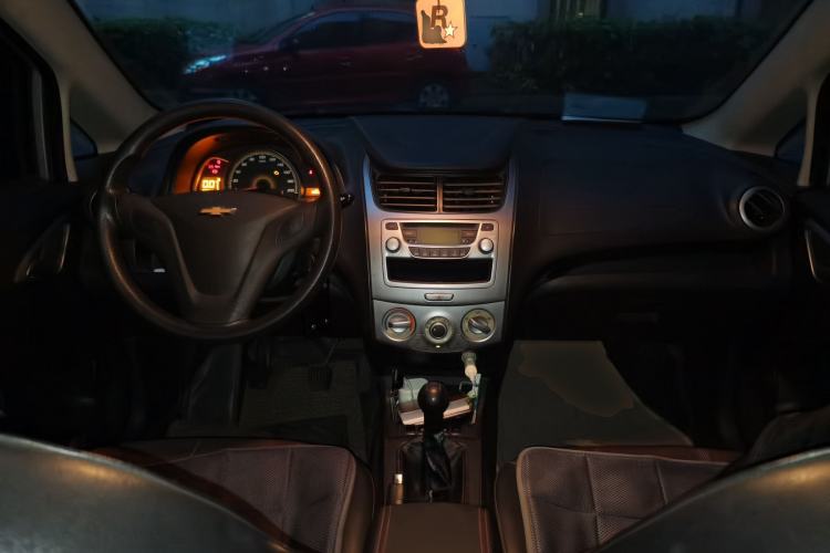Used Chevrolet Sail 2013 Sedan 1.4L Manual Elegance Edition Center Console