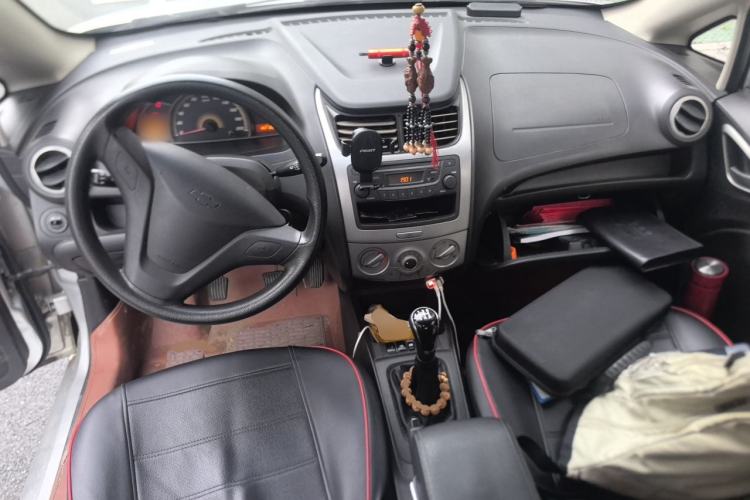 Used Chevrolet Sail 2013 Sedan 1.2L Manual Fashionable Happiness Edition Center Console