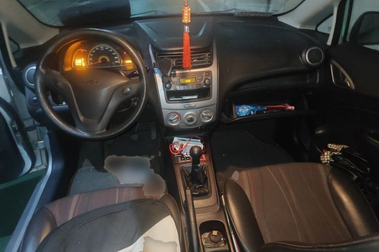 Used Chevrolet Sail 2013 Sedan 1.2L Manual Fashionable Happiness Edition Center Console