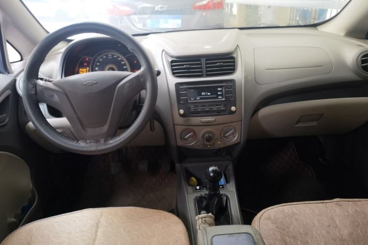 Used Chevrolet Sail 2013 Sedan 1.2L Manual Fashionable Happiness Edition Center Console