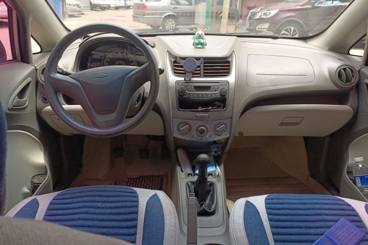 Used Chevrolet Sail 2013 Sedan 1.2L Manual Fashionable Happiness Edition Center Console
