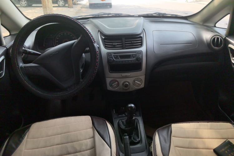 Used Chevrolet Sail 2013 Sedan 1.2L Manual Fashionable Happiness Edition Center Console