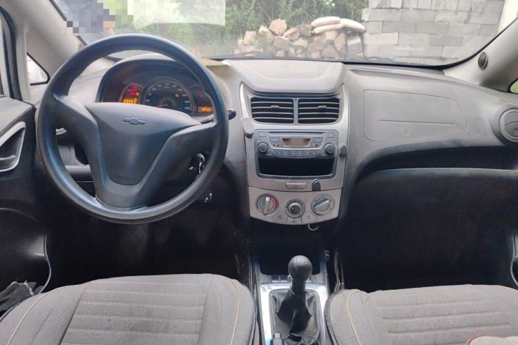 Used Chevrolet Sail 2013 Sedan 1.2L Manual Fashionable Happiness Edition Center Console