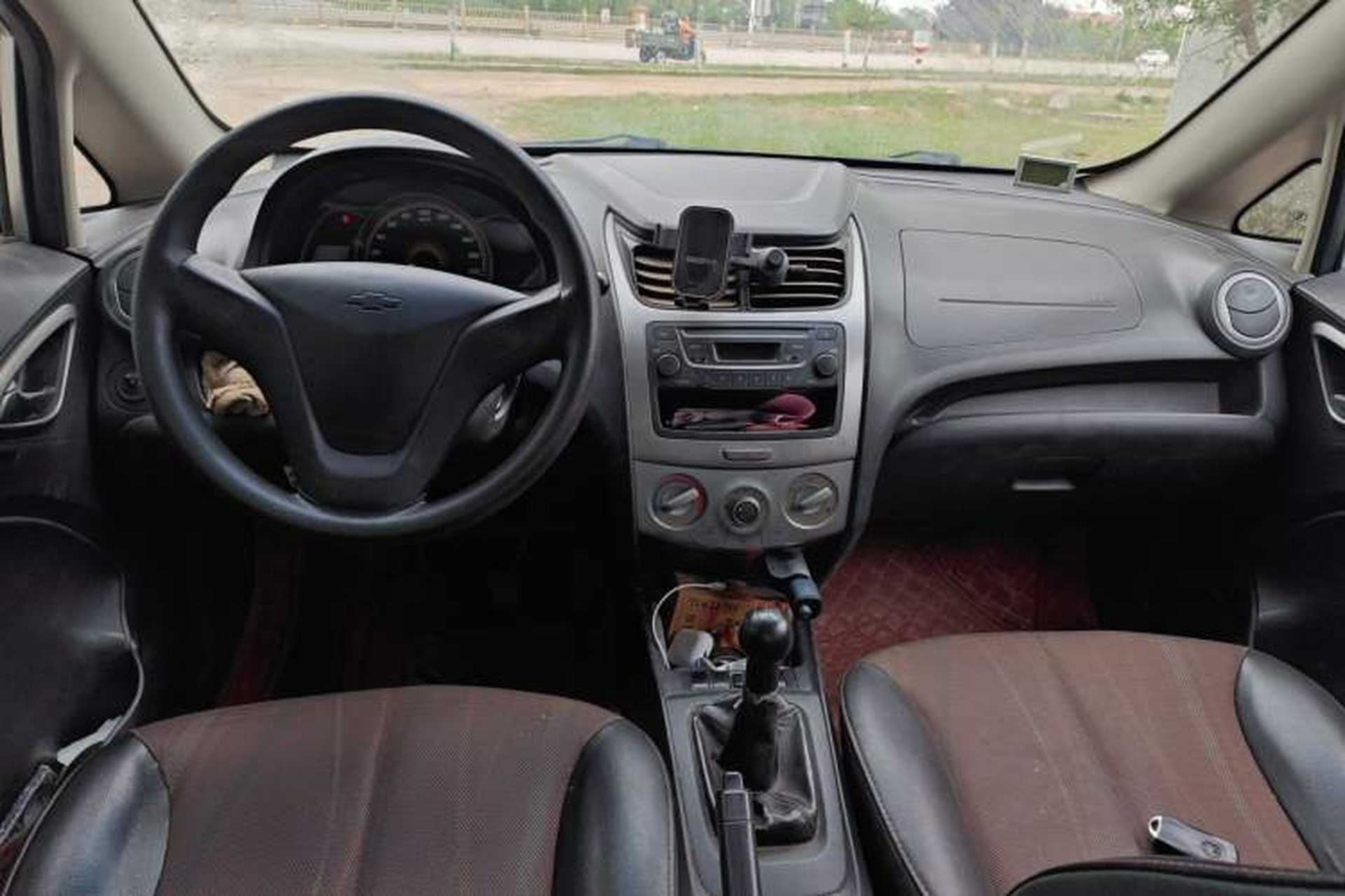 Used Chevrolet Sail 2013 Sedan 1.2L Manual Fashionable Happiness Edition Center Console