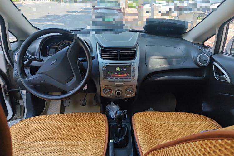 Used Chevrolet Sail 2013 Sedan 1.4L Manual Happiness Edition II Center Console