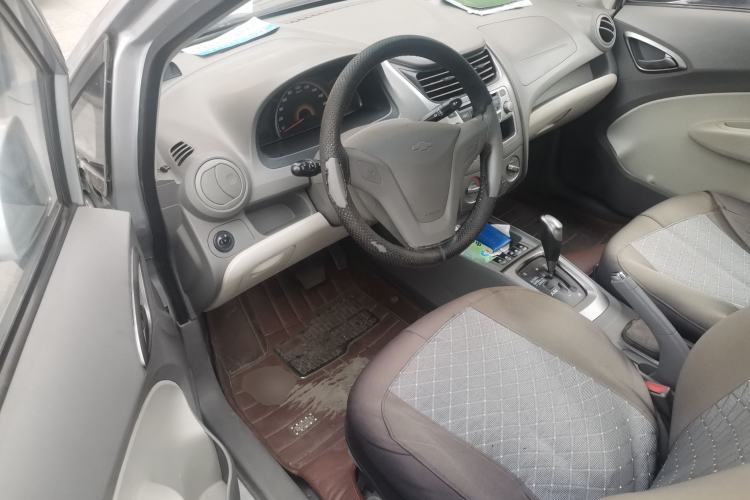 Used Chevrolet Sail 2013 Sedan 1.4L AMT Enjoy Edition Driver Seat