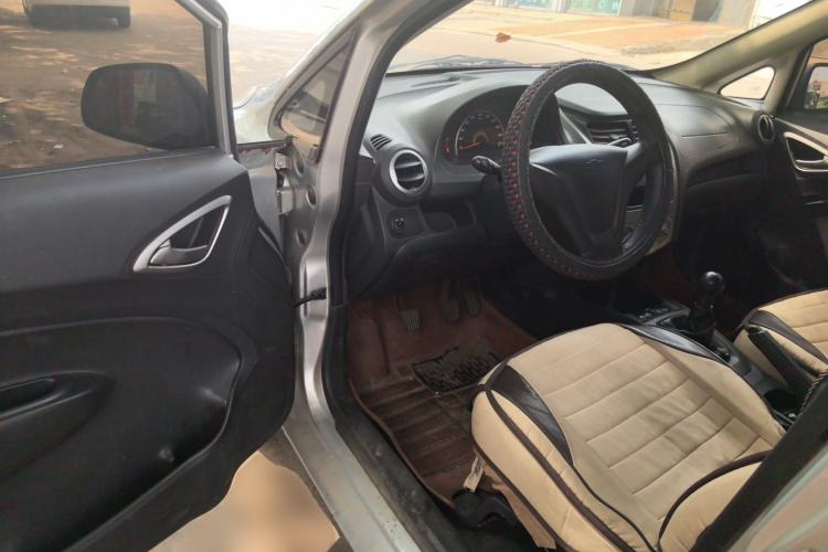 Used Chevrolet Sail 2013 Sedan 1.2L Manual Fashionable Happiness Edition Driver Seat