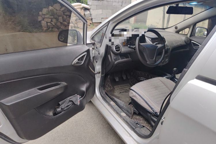 Used Chevrolet Sail 2013 Sedan 1.2L Manual Fashionable Happiness Edition Driver Seat