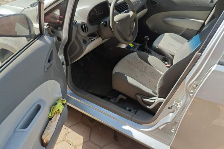 Used Chevrolet Sail 2013 Sedan 1.2L Manual Fashionable Happiness Edition Driver Seat