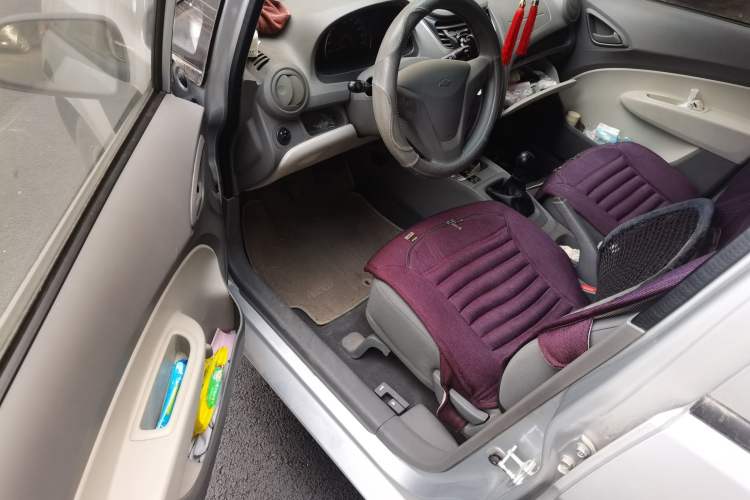 Used Chevrolet Sail 2013 Sedan 1.2L Manual Warm Edition Driver Seat