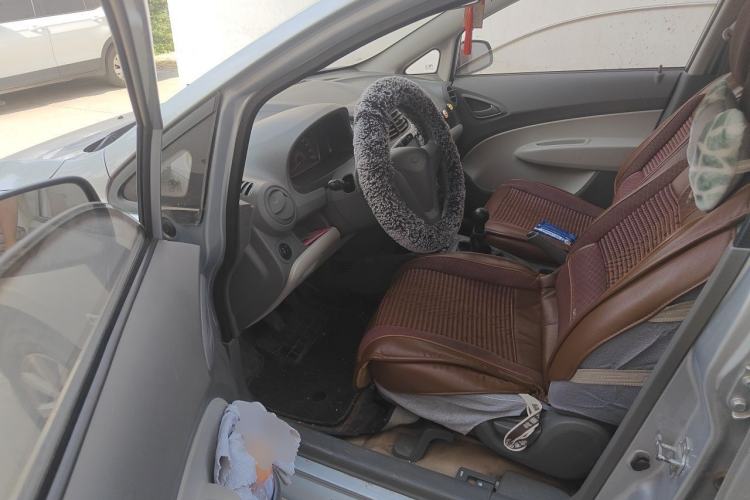 Used Chevrolet Sail 2013 Sedan 1.2L Manual Fashionable Happiness Edition Driver Seat