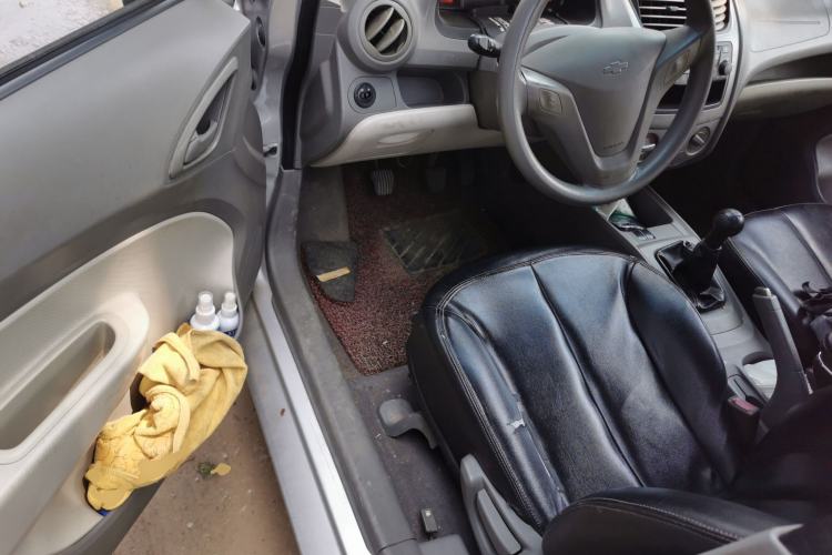 Used Chevrolet Sail 2013 Sedan 1.2L Manual Warm Edition Driver Seat