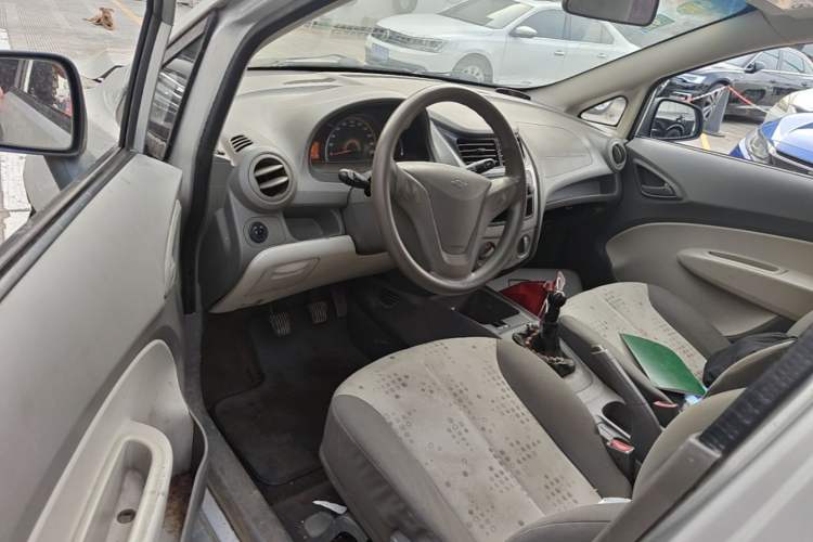 Used Chevrolet Sail 2013 Sedan 1.4L Manual Ideal Edition Driver Seat