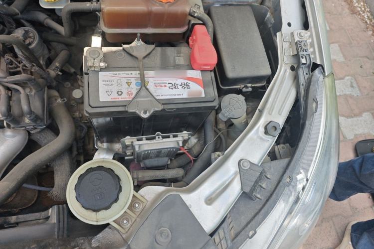 Used Chevrolet Sail 2013 Sedan 1.2L Manual Fashion Edition Engine Bay Left
