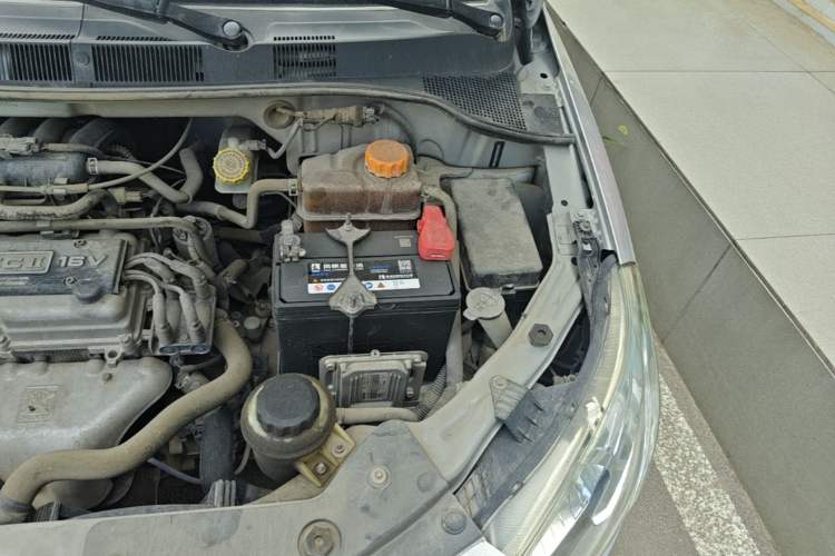 Used Chevrolet Sail 2013 Sedan 1.2L Manual Fashionable Happiness Edition Engine Bay Left