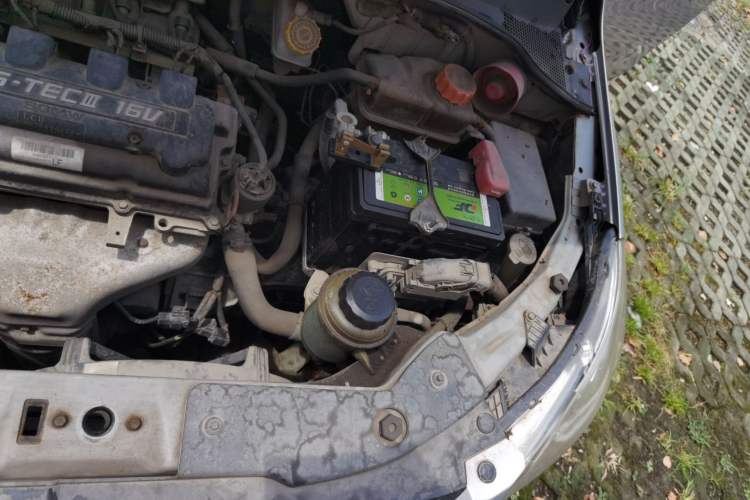 Used Chevrolet Sail 2013 Sedan 1.4L Manual Happiness Edition II Engine Bay Left
