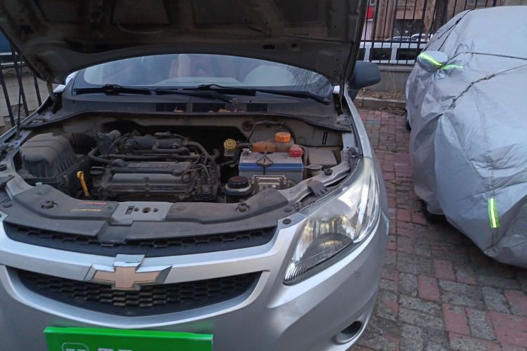 Used Chevrolet Sail 2013 Sedan 1.2L AMT Ideal Edition Engine Bay Left
