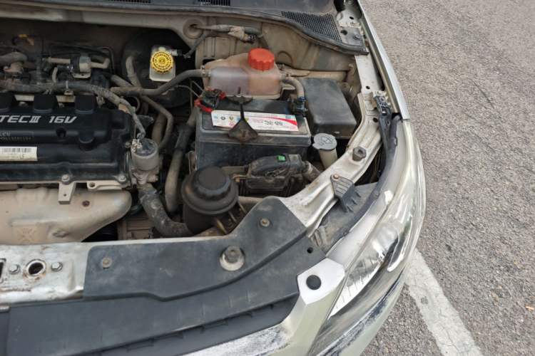 Used Chevrolet Sail 2013 Sedan 1.4L Manual - Youyi Happiness Edition Engine Bay Left