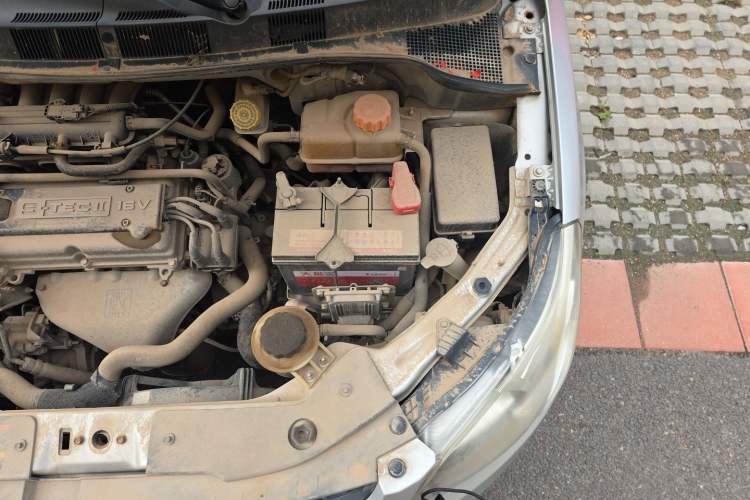 Used Chevrolet Sail 2013 Sedan 1.2L Manual Warm Edition Engine Bay Left