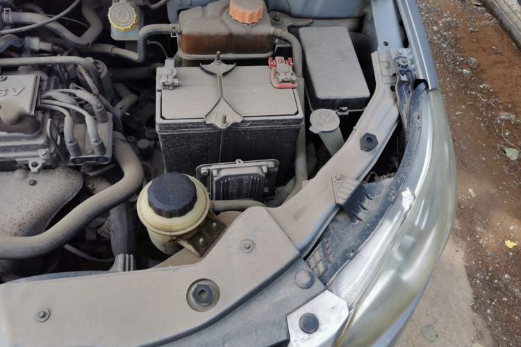 Used Chevrolet Sail 2013 Sedan 1.2L Manual Warm Edition Engine Bay Left