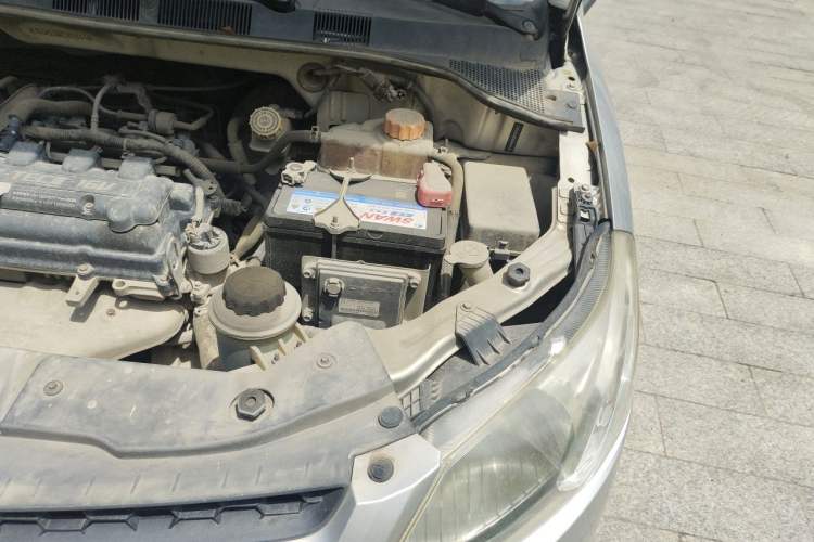 Used Chevrolet Sail 2013 Sedan 1.4L Manual - Youyi Happiness Edition Engine Bay Left
