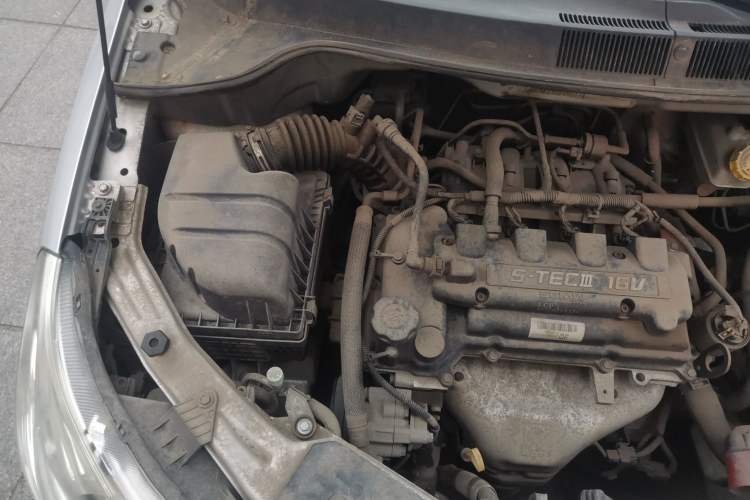 Used Chevrolet Sail 2013 Sedan 1.4L AMT Enjoy Edition Engine Bay Right