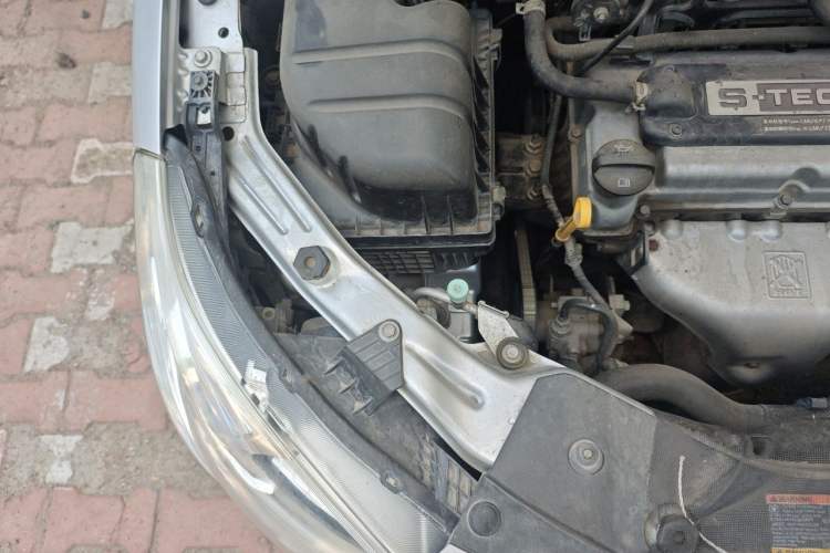 Used Chevrolet Sail 2013 Sedan 1.2L Manual Fashion Edition Engine Bay Right