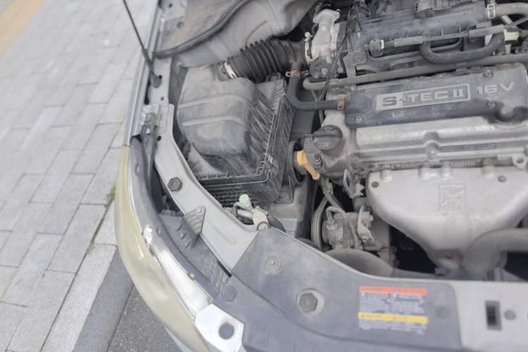 Used Chevrolet Sail 2013 Sedan 1.2L Manual Fashionable Happiness Edition Engine Bay Right