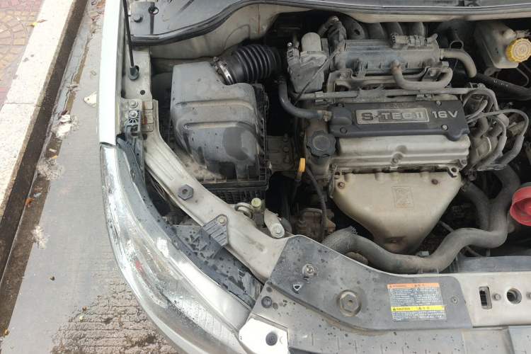 Used Chevrolet Sail 2013 Hatchback 1.2L AMT Ideal Edition Engine Bay Right
