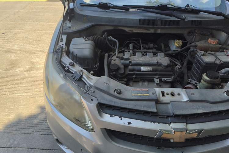 Used Chevrolet Sail 2013 Sedan 1.4L Manual Elegance Edition Engine Bay Right