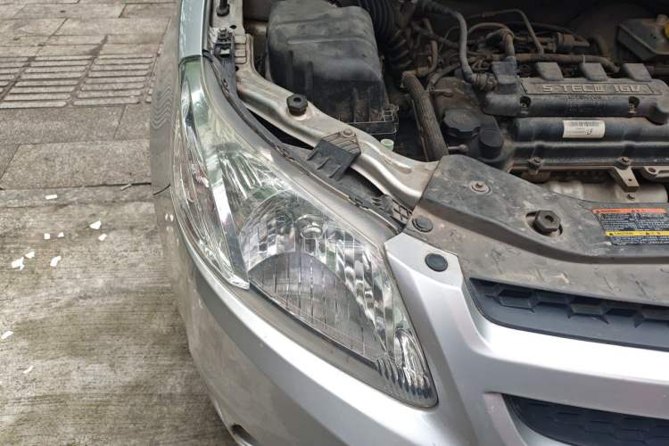 Used Chevrolet Sail 2013 Sedan 1.4L Manual - Youyi Happiness Edition Engine Bay Right