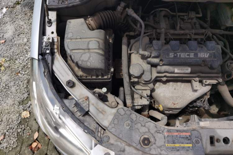 Used Chevrolet Sail 2013 Sedan 1.4L Manual Happiness Edition II Engine Bay Right