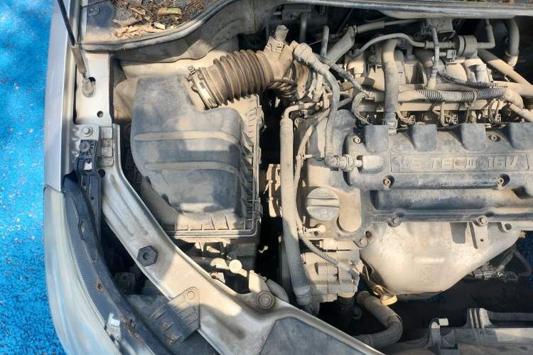 Used Chevrolet Sail 2013 Sedan 1.4L Manual Happiness Edition II Engine Bay Right
