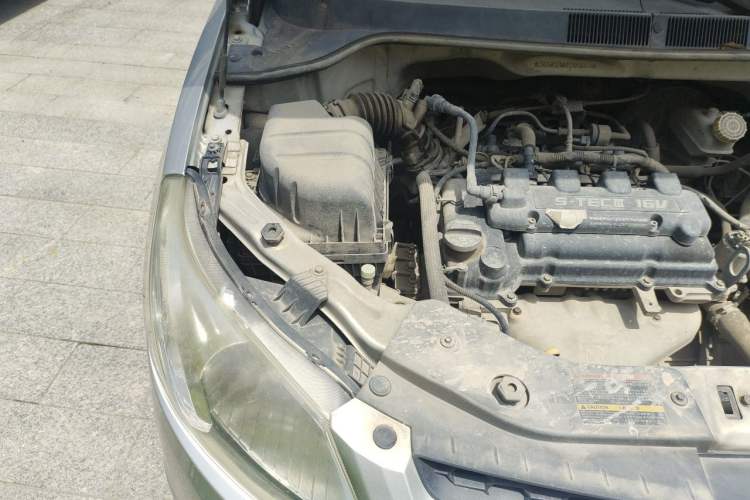 Used Chevrolet Sail 2013 Sedan 1.4L Manual - Youyi Happiness Edition Engine Bay Right