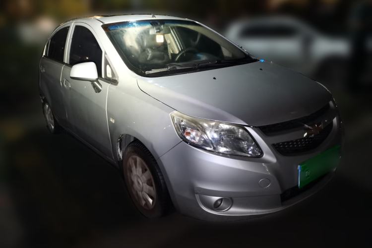 Used Chevrolet Sail 2013 Sedan 1.4L Manual Elegance Edition Front Right 45 Deg