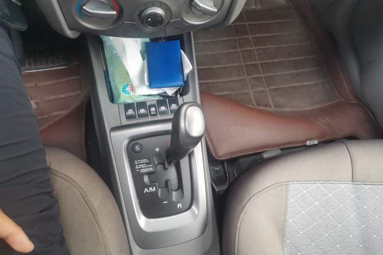 Used Chevrolet Sail 2013 Sedan 1.4L AMT Enjoy Edition Gear Lever