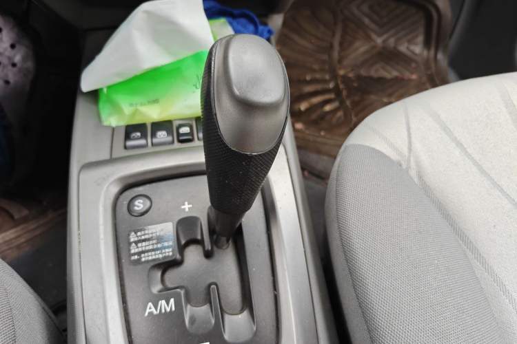 Used Chevrolet Sail 2013 Sedan 1.4L AMT Enjoy Edition Gear Lever