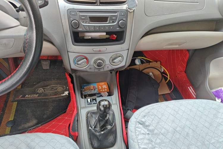 Used Chevrolet Sail 2013 Sedan 1.2L Manual Fashion Edition Gear Lever