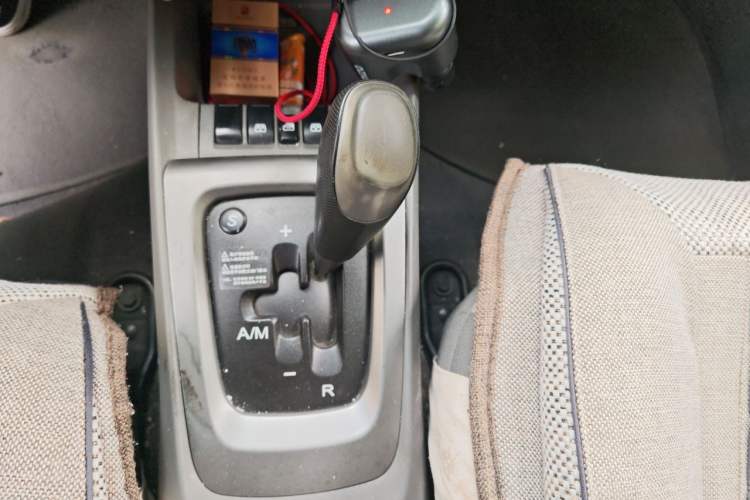 Used Chevrolet Sail 2013 Sedan 1.4L AMT Enjoy Edition Gear Lever