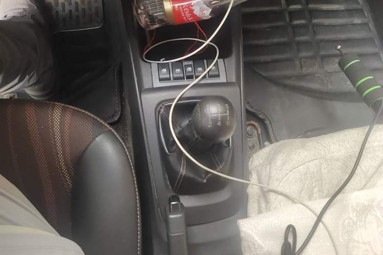 Used Chevrolet Sail 2013 Sedan 1.2L Manual Fashionable Happiness Edition Gear Lever