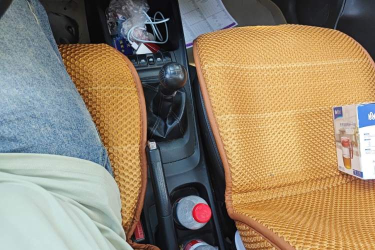 Used Chevrolet Sail 2013 Sedan 1.4L Manual Happiness Edition II Gear Lever