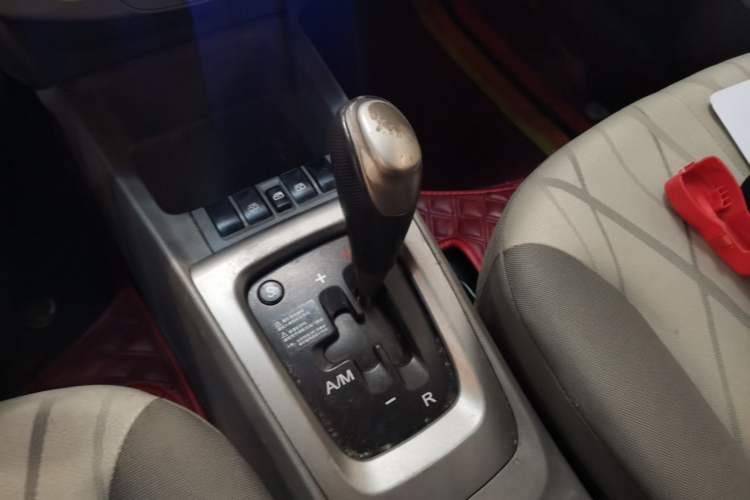 Used Chevrolet Sail 2013 Sedan 1.4L AMT Enjoy Edition Gear Lever