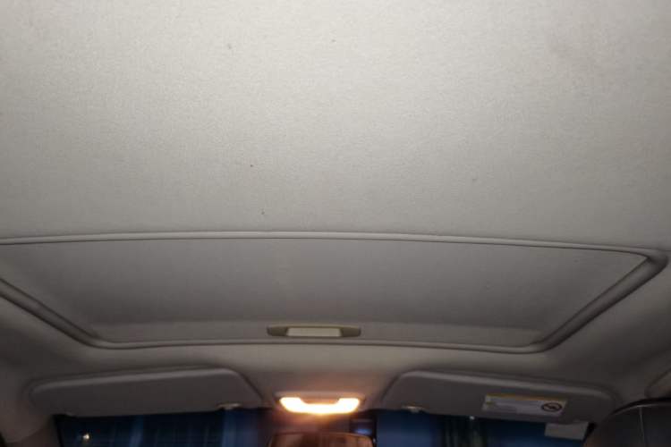 Used Chevrolet Sail 2013 Sedan 1.4L Manual Elegance Edition Headliner