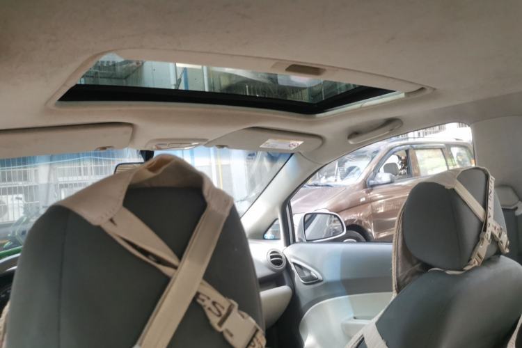 Used Chevrolet Sail 2013 Sedan 1.4L Manual Elegance Edition Headliner