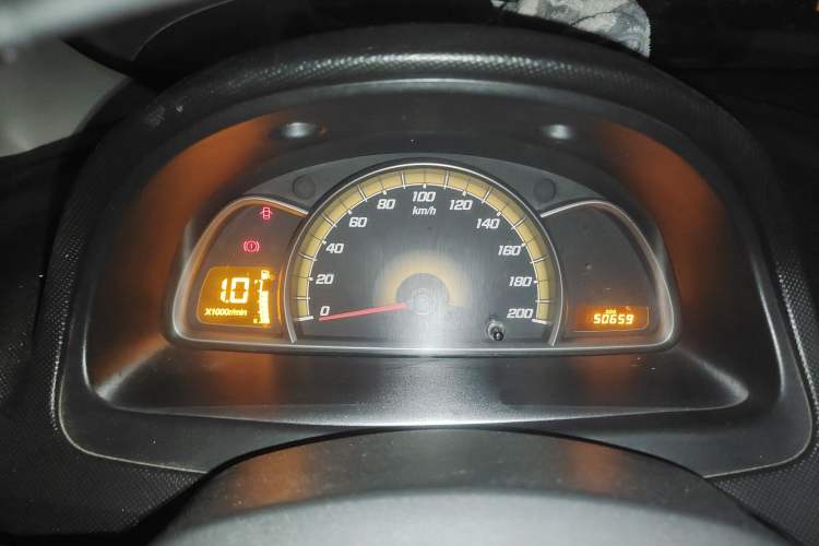 Used Chevrolet Sail 2013 Sedan 1.4L Manual Ideal Happiness Edition Instrument Cluster